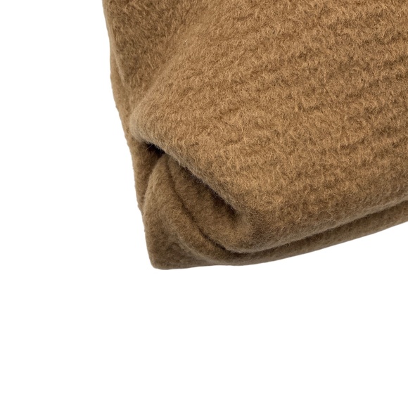 THE ROW CAMEL LARGE GLOVE CASHMERE CLUTCH BAG - Picture 8 of 11